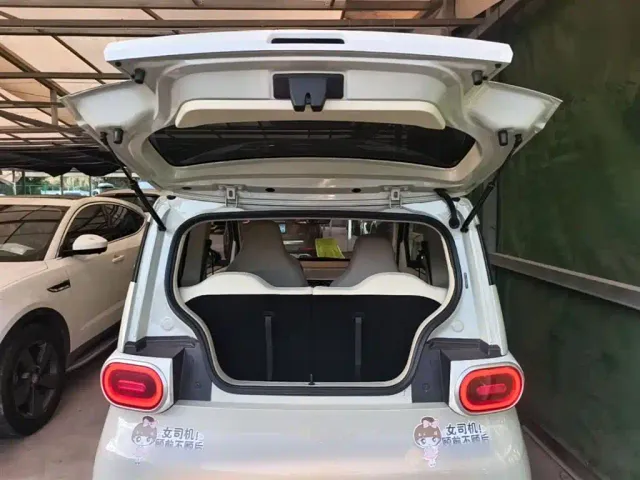 Wuling Hongguang Mini EV — Фото автомобиля 18