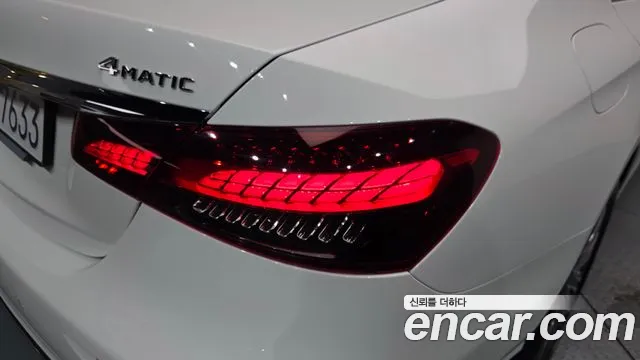 Mercedes-Benz E-Class E-класс W213 E350 4MATIC Exclusive — Фото автомобиля 21