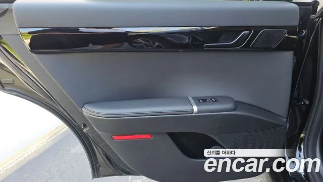 Hyundai Grandeur GN7 — Фото автомобиля 14