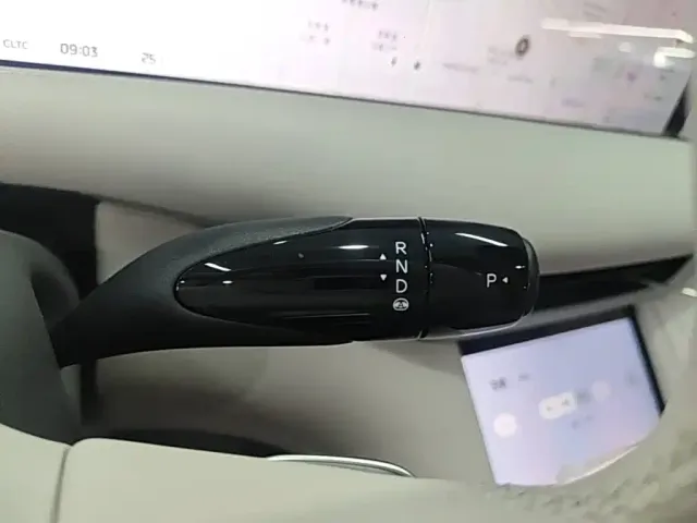 IM Motors LS6 — Фото автомобиля 13
