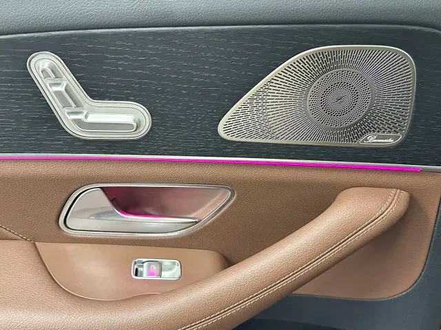 Mercedes-Benz GLE-Class — Фото автомобиля 27