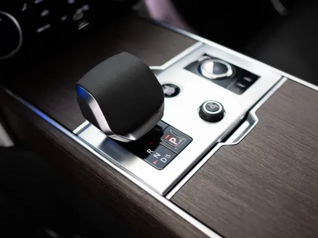 Land Rover Range Rover — Фото автомобиля 12