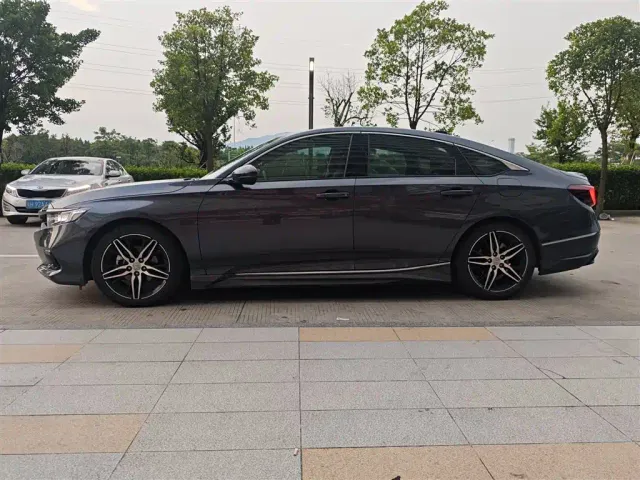 Honda Accord 2022 260TURBO Phantom Night Premium — Фото автомобиля 3