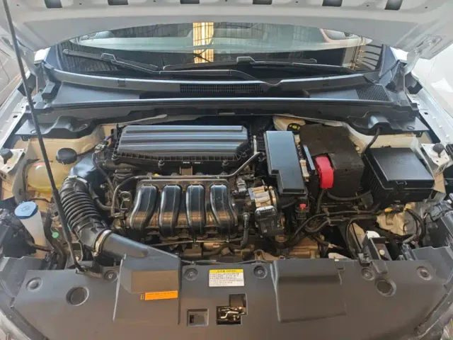 Dongfeng Yixuan — Фото автомобиля 19