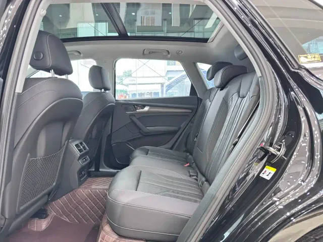 Audi Q5L — Фото автомобиля 7