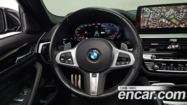 BMW 5-Series — Фото автомобиля 13