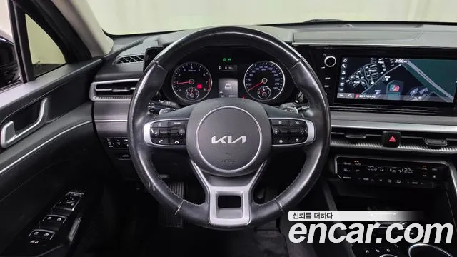 Kia K5 — Фото автомобиля 12