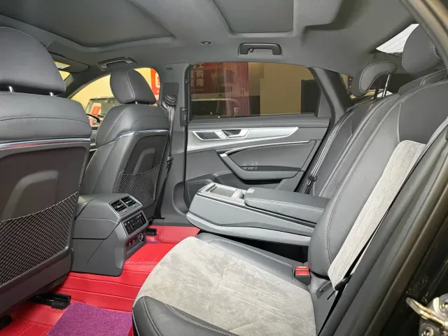 Audi A6L — Фото автомобиля 11
