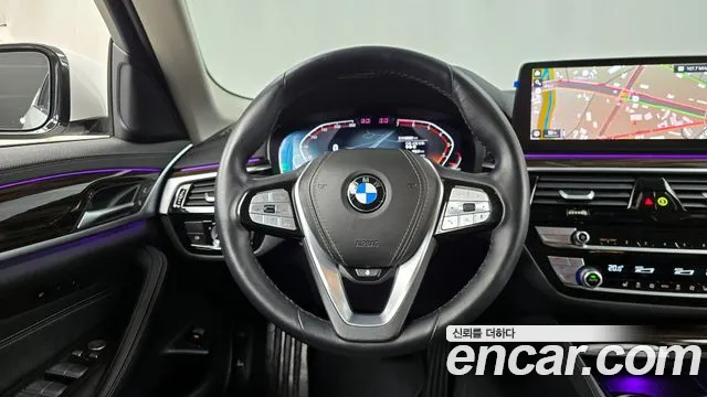 BMW 5-Series — Фото автомобиля 13