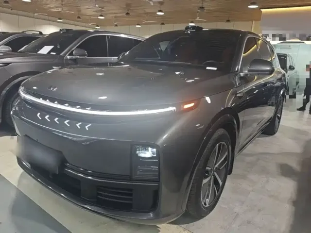 Фотография автомобиля — Li Auto L7
