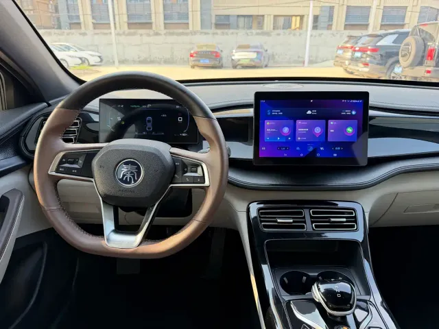 BYD Qin PLUS — Фото автомобиля 10