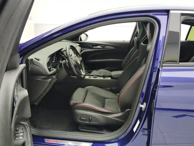 Buick Regal — Фото автомобиля 9