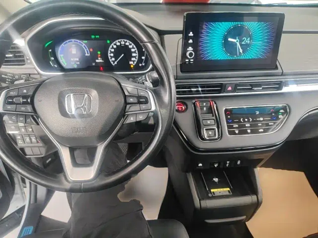 Honda Elysion — Фото автомобиля 9
