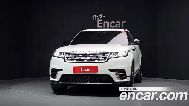 Land Rover Range Rover Velar — Фото автомобиля 3