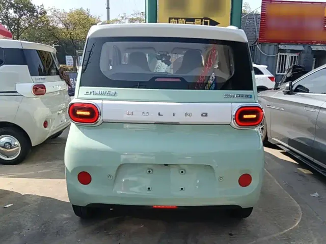Wuling Hongguang Mini EV — Фото автомобиля 5