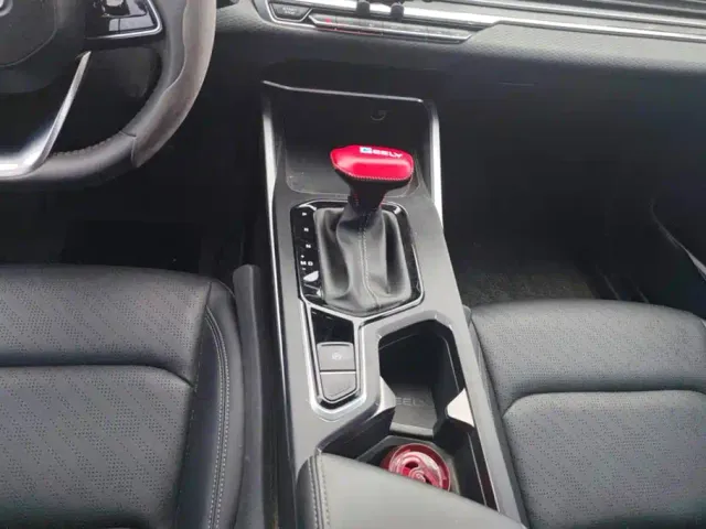 Geely Emgrand — Фото автомобиля 16