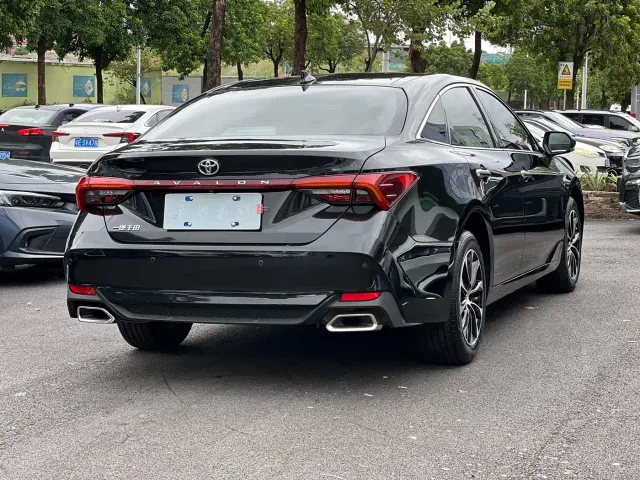 Toyota Avalon — Фото автомобиля 9