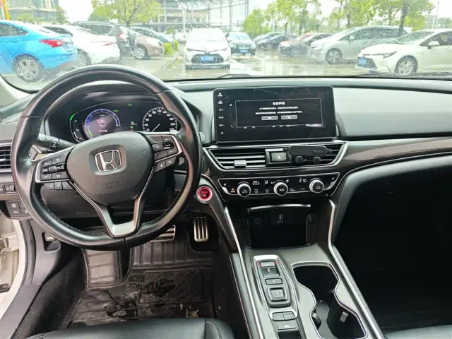 Honda Accord — Фото автомобиля 6