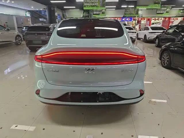 IM Motors LS6 — Фото автомобиля 5