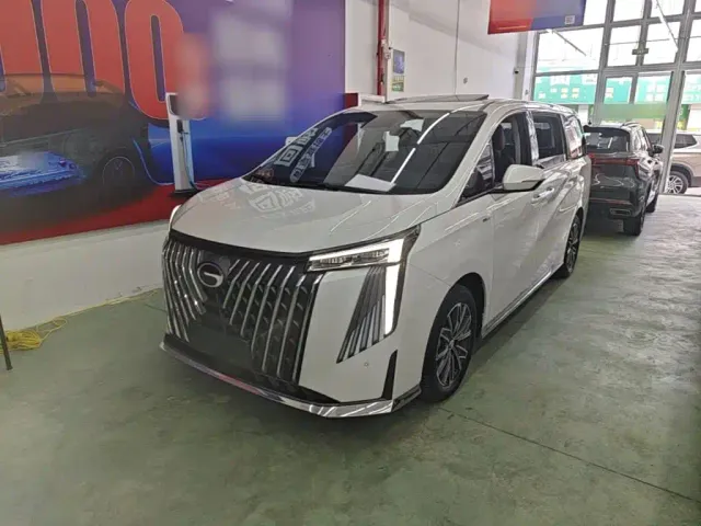 Фотография автомобиля — GAC Trumpchi M8