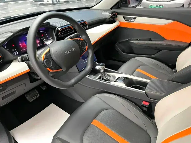 Dongfeng Yixuan — Фото автомобиля 5