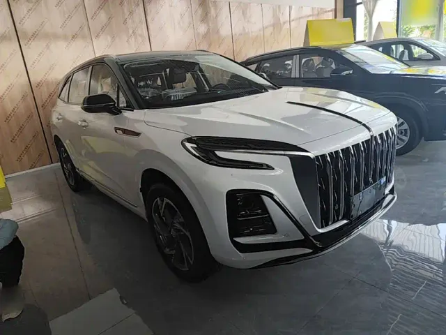 Hongqi HS3 PHEV — Фото автомобиля 3