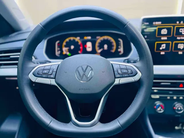 Volkswagen Lavida — Фото автомобиля 6