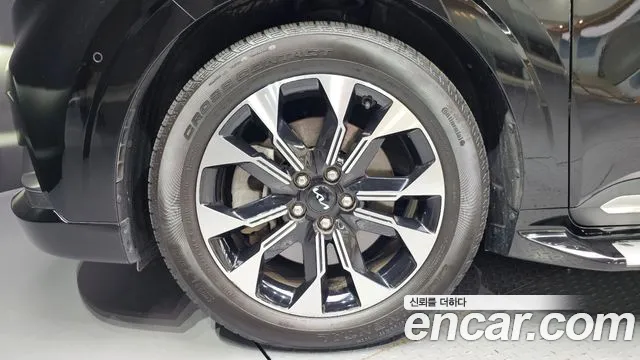 Kia Carnival 4th Gen — Фото автомобиля 5