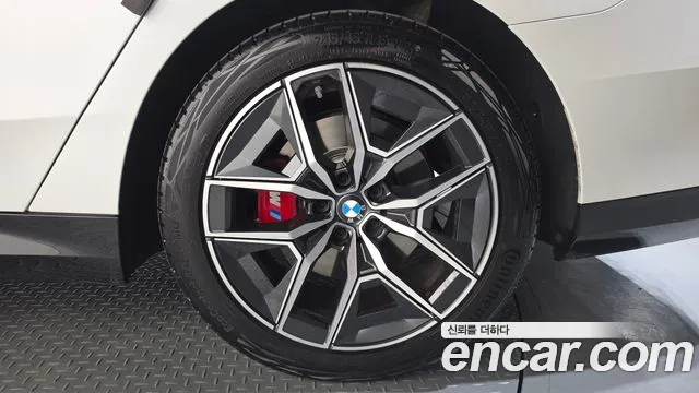 BMW 5-Series — Фото автомобиля 18