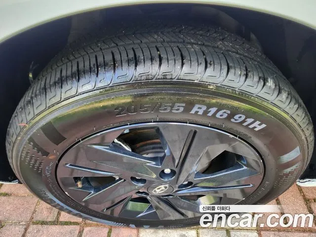 Hyundai AVANTE Avante (CN7) — Фото автомобиля 5