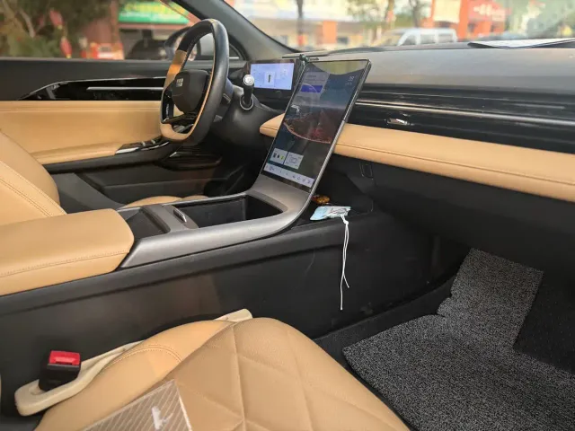 Geely Galaxy L6 — Фото автомобиля 4
