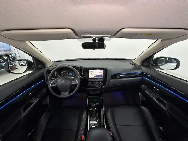 Mitsubishi Outlander — Фото автомобиля 14