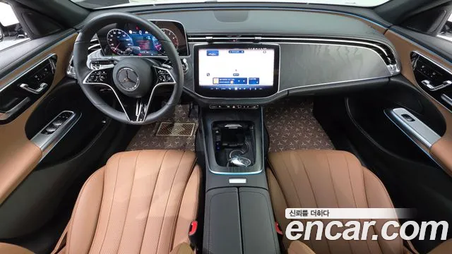 Mercedes-Benz E-Class W214 — Фото автомобиля 10