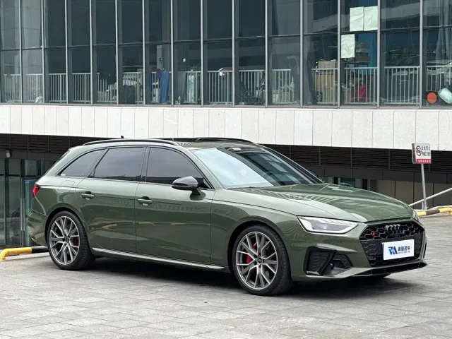 Audi S4 — Фото автомобиля 3