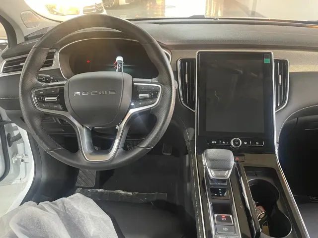 Roewe i6 MAX EV — Фото автомобиля 12
