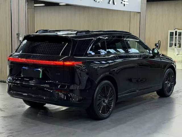 Xpeng G9 — Фото автомобиля 5