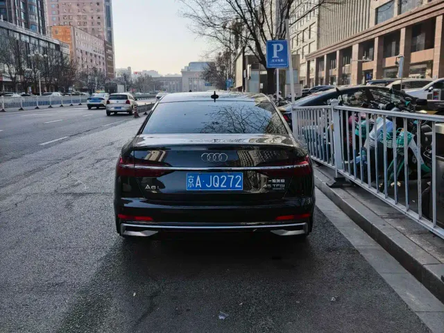 Audi A6L — Фото автомобиля 17