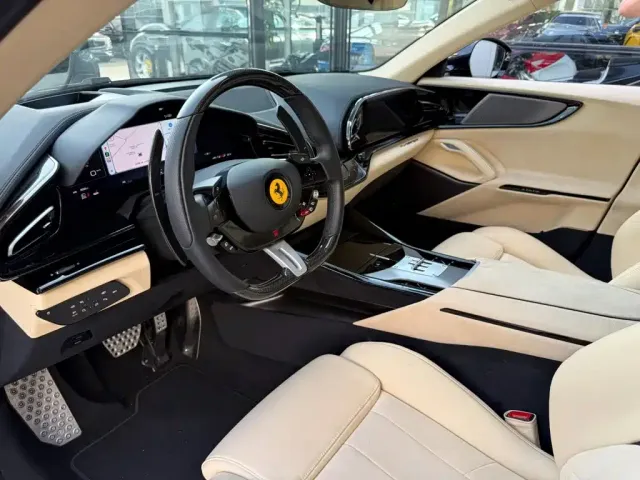 Ferrari Purosangue 2023 6.5L V12 — Фото автомобиля 22