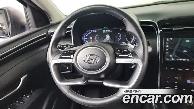 Hyundai Tucson Tucson (NX4) Дизель 2.0 2WD — Фото автомобиля 11