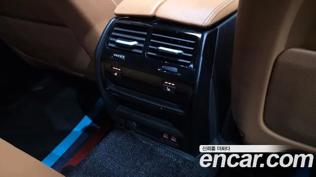 BMW 5 Series G30 — Фото автомобиля 30