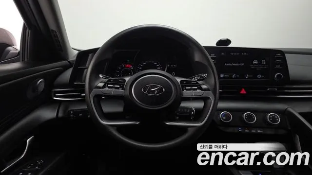 Hyundai Avante CN7 — Фото автомобиля 14