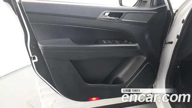 KG_Mobility_Ssangyong Rexton Новый Rexton Sport Дизель 2.2 4WD — Фото автомобиля 24