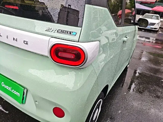 Wuling Hongguang Mini EV — Фото автомобиля 7