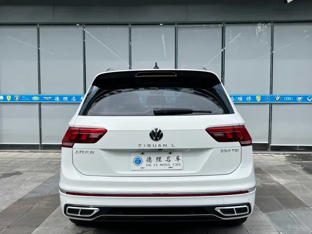 Volkswagen Tiguan L — Фото автомобиля 14