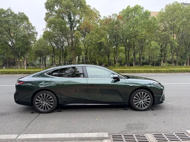 Geely Galaxy Xingyao 8 — Фото автомобиля 4