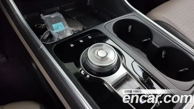 Kia Canival Новый Carnival 4 поколение Бензин 7 мест Signature — Фото автомобиля 9