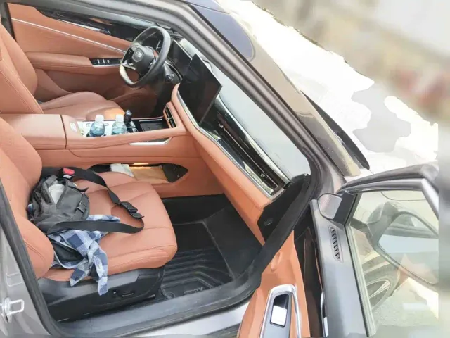 Geely Boyue — Фото автомобиля 13