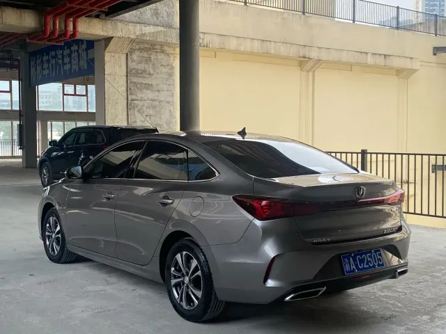 Changan Eado — Фото автомобиля 8