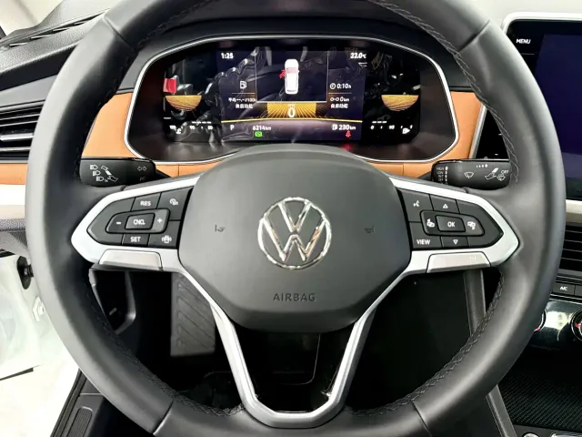Volkswagen Bora — Фото автомобиля 10