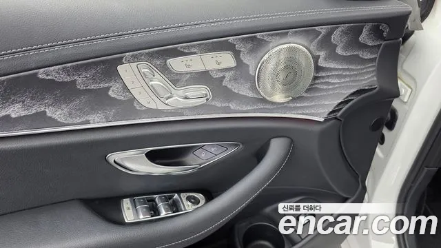 Mercedes-Benz E-Class W213 — Фото автомобиля 30